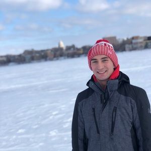 Meet your Posher, Riley